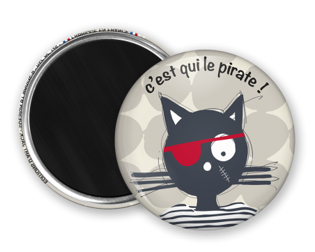 Magnet rond - Marine b - c'est qui le pirate